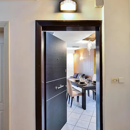 Arieldine Luxury 2 Apartment